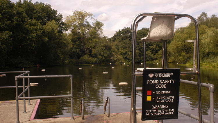 Bathing pond steps  (Britta Jaschinski  / Time Out)