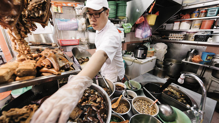 This Facebook group shows you how you can support hawkers offering delivery