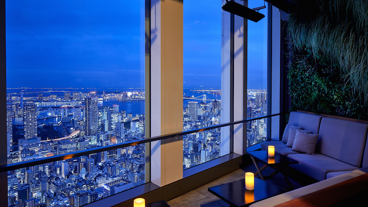 Best rooftop bars and restaurants with the best views of Tokyo