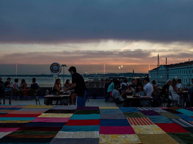 Os melhores bares à beira-rio em Lisboa