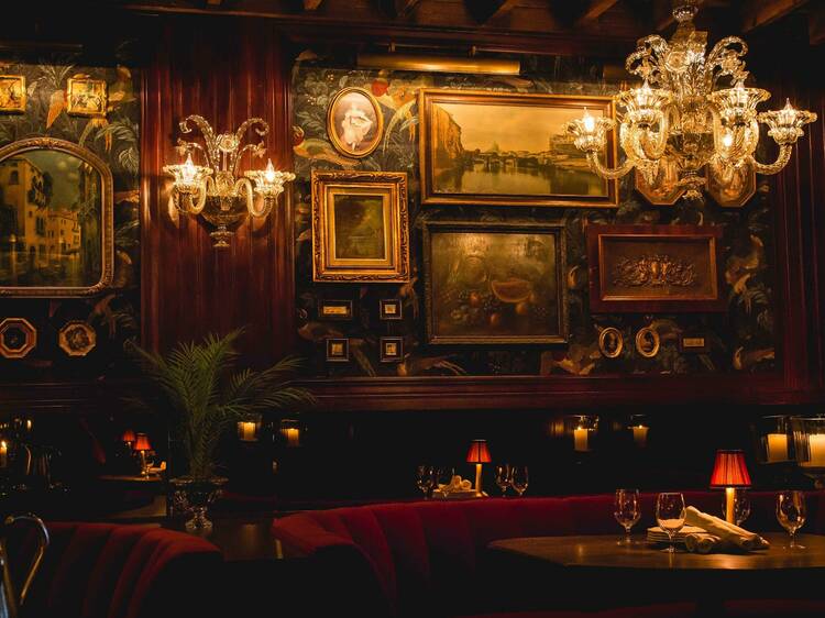 The dining room of Ciccio Mio.