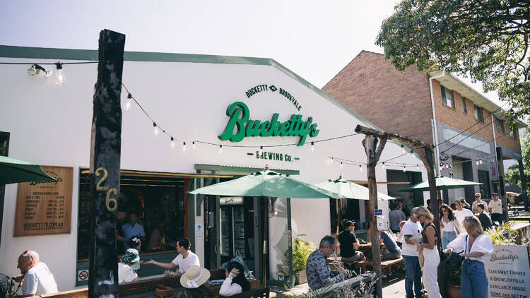 The outside of Bucketty's Brewing Co